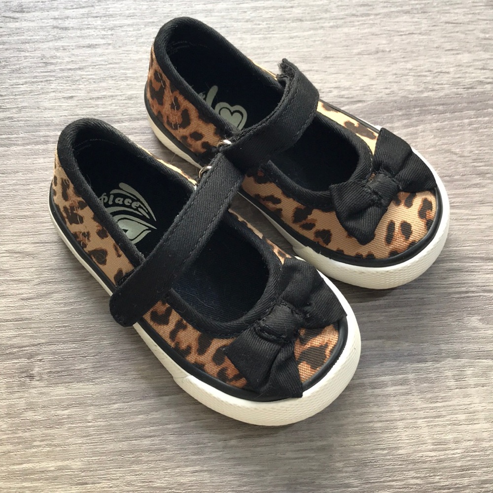 5/$25 Children’s Place cheetah print Mary Janes